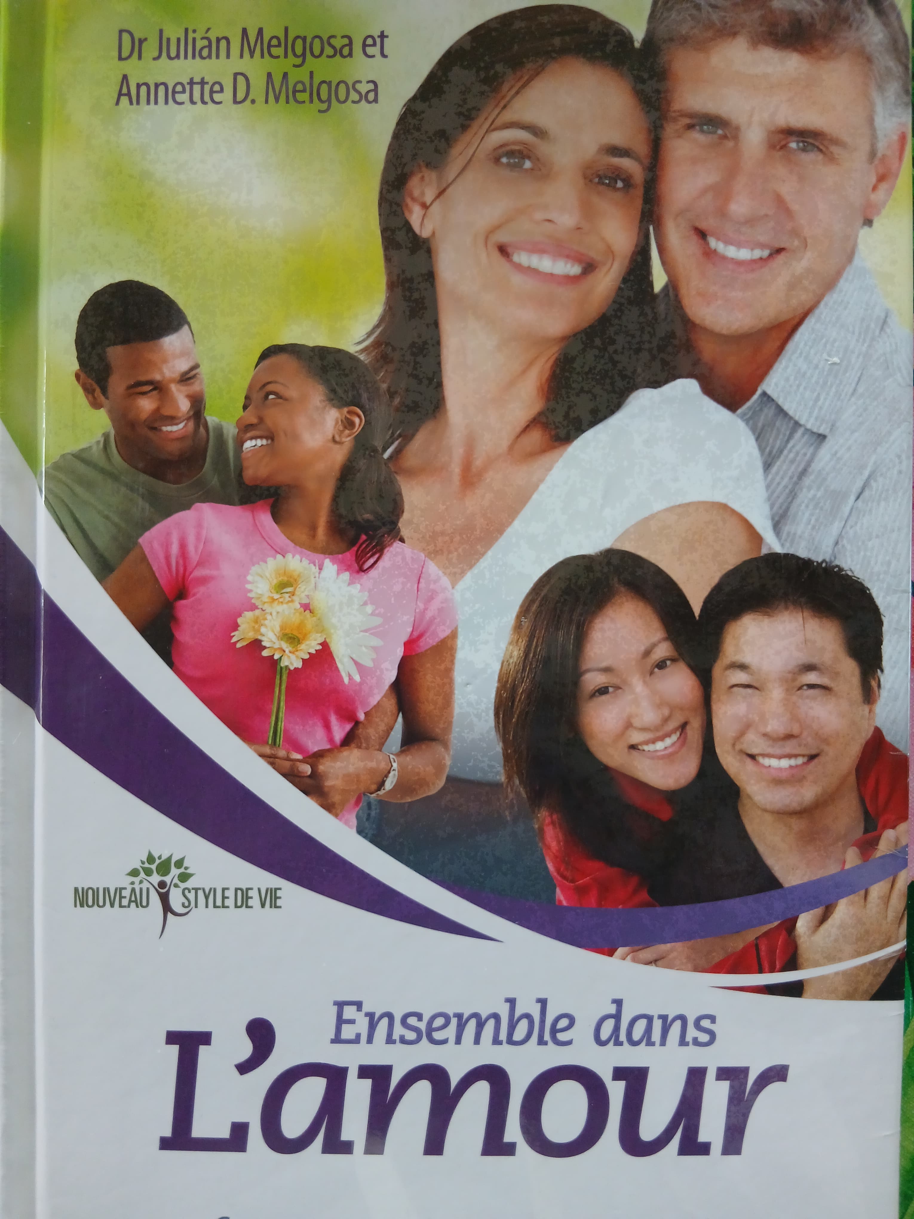 Couverture du livre "Ensemble dans l'amour" par Docteur Julián Melgosa